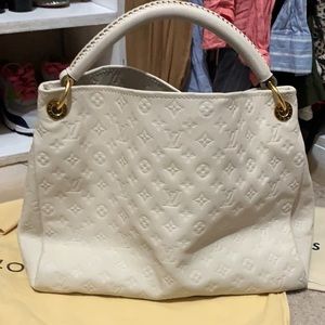 Authentic Louis Vuitton Artsy Empreinte